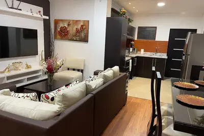 Luxor Cuenca Apartment (Mins to Historic District)