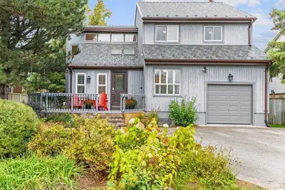 Image de Remote Workers Paradise with hot tub and pet friendly yard!