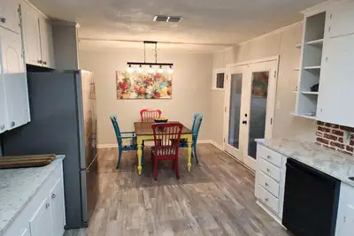 Image de Modern Colorful  Country Cottage