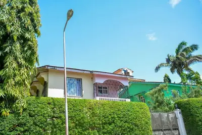 Image de Private and gated villa in a peaceful and serene environment.
