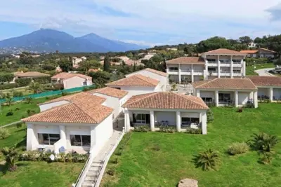 Image de Duplex apartment 4 pers, 5 mn walk from beach & shops, Porticcio center