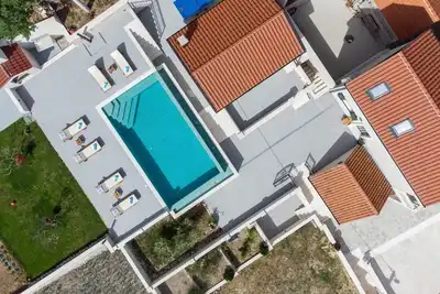 Image de Last Minute! Villa Velon with private heated pool, near Split, pax 8