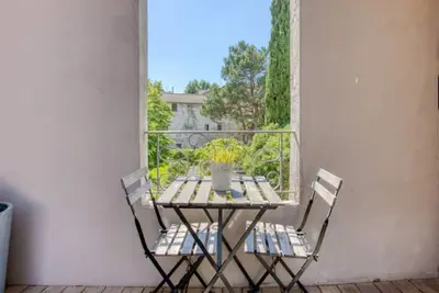 Image de l'Avignonesque Intra-Muros: Appart-Terrasse 6/8 p.