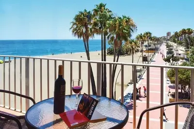 Image de First line beach apartment Estepona.