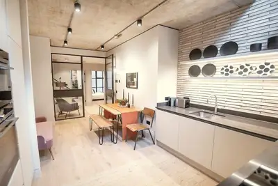 Image de Sleek & Modern Duplex Apartment in Bloomsbury