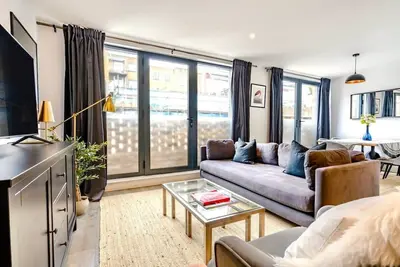 Image de Modern Bloomsbury Apartment with Contemporary Design