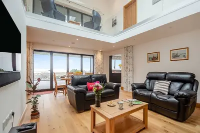 Image de Spectacular Coastal House with Views Across Aberdovey Estuary