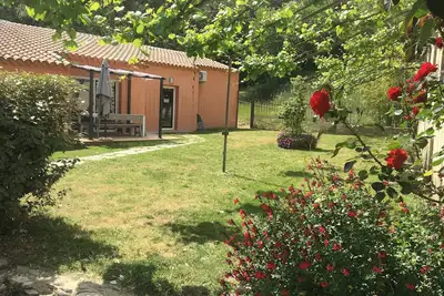 Image de Gîte Sainte Octime - au cœur d'un domaine viticole entre Cévennes et Camargue.