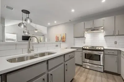 Image de Se Austin 30+ Days 3br/2ba -- Close to Downtown, Tesla, Abia, Cota, Recreation