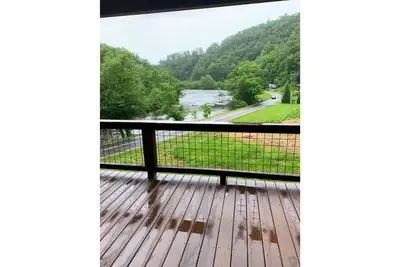 Image de Fishin Hole Cabin on the Tuckasegee River