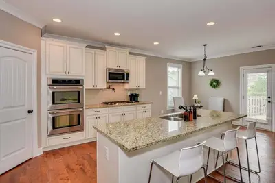 Image de Lovely 5 bed 3 Bath Home on Golf Course - Located 10 Mins From Augusta National