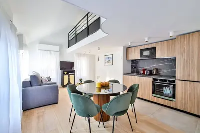 Image de 43. Duplex 4 person St Lazare Galerie LaFayette 8èm