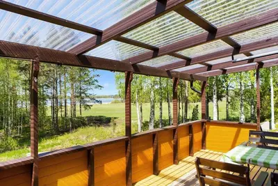 Image de Vacation home with lake view over Lake Kväggen