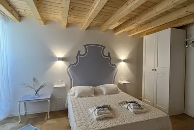 Image de The Little House by the Lake in the center of Salò - 300 mt from the beach