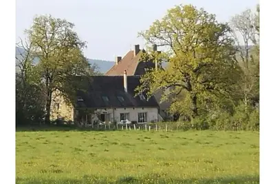 Image de Grande Maison familiale dans la campagne morvandelle
