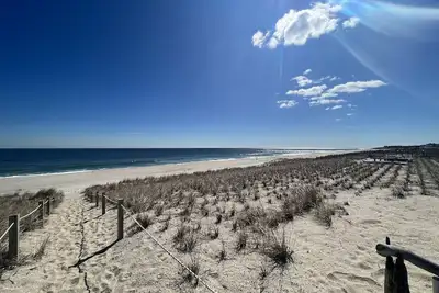 Image de Ocean View Cottage w/ Shared \"Private\" Beach #1