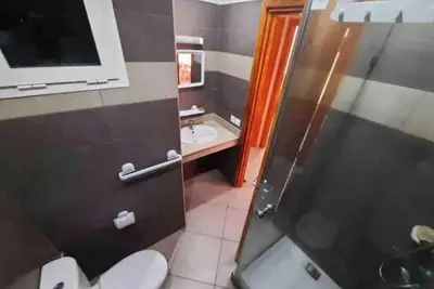 Image de Hm appartement en face Gare aTGV