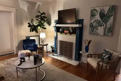 Image de Beautiful Preserved Downtown Casa Antigua with Hot Tub and Patio