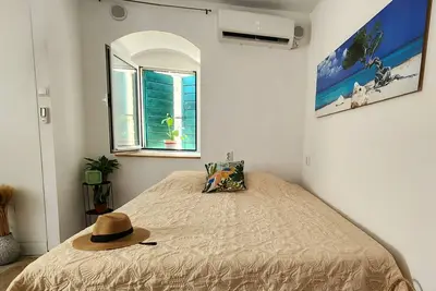 Image de Sea Hideaway Studio Walkable to Beach and Convenient to Bus to Split