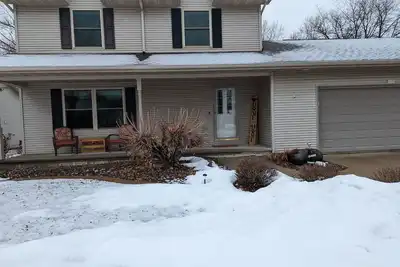 Image de 4 Bdrm 3. 5 Ba Finished Basement Great for Eaa