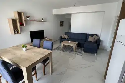 Image de Feslikan 13- Cozy, Netflix Included, Central