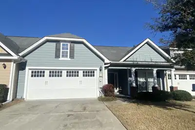 Image de Masters week townhome rental with 3 bed and 2 full baths