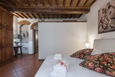 Image de 2 Bedroom Apartment in Florence