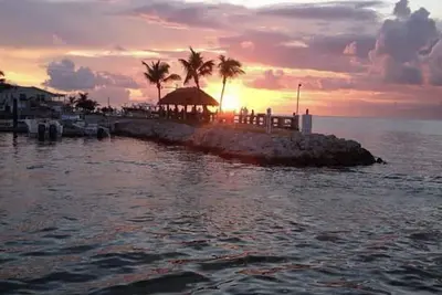Image de Florida Keys Bayside with Beautiful Sunset Water View