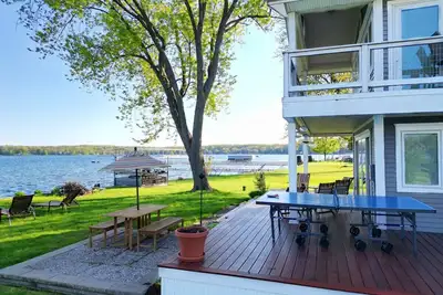 Image de Sand Lake Getaway *Lakefront! ! *