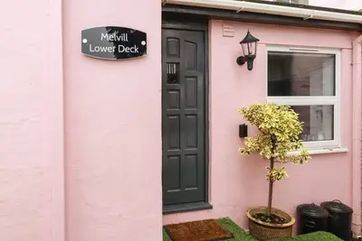 Melvill Lower Deck, pet friendly, country holiday cottage in Falmouth