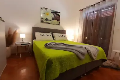 Image de Appartement de deux chambres avec la terrasse Pula (A-20673-b)