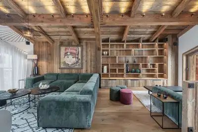 Image de Chalet spacieux à Courchevel avec piscine et sauna