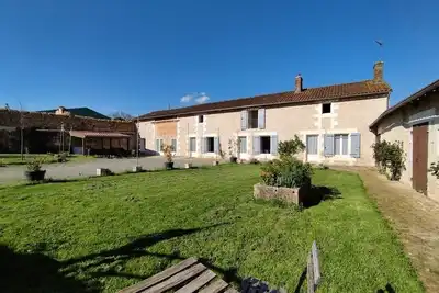 Image de L'Orée des Bois, 40 pers été/28 pers hiver 3 gites Piscine/Sauna/Jacuzzi