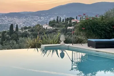 Image de Sunset villa-views to sea and mountains