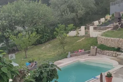 Image de Gîte chez l'habitant avec piscine