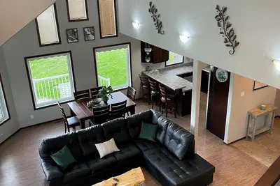 Image de Pelican Lake Fish & Golf Get-Away, Beautiful Pleasant Valley Home