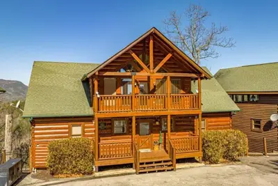 Image de 4br, Views, Hot Tub, Sleeps 18.