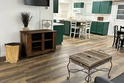 Image de Cookies Cottage, 3 bedroom 2 bath cottage