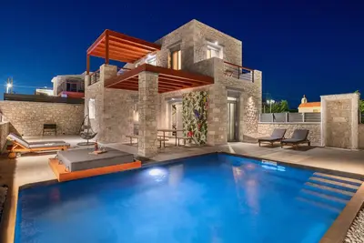 Image de Executive Seaview Villa à Lachania avec piscine privée