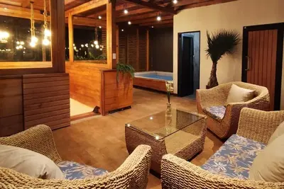Image de Picotacucho charming villa with jacuzzi and turkish - 16 Pax - 15 min from downtown.