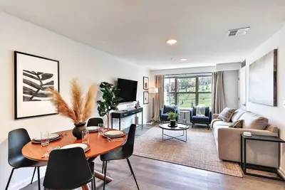 Image de Elegant and Spacious 2br in the Heart of Bethlehem