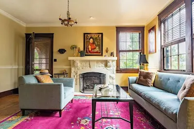 Image de Honey Bee Cottage - Monthly Rental in 12 South