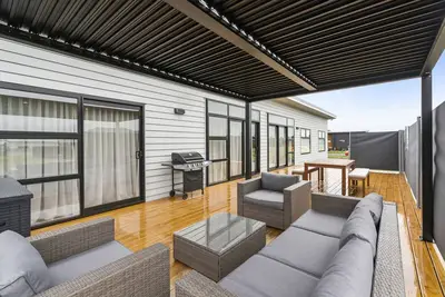 Image de Pride of Pinot – Martinborough Holiday Home