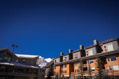 Image de Wanna get away this Winter and next Summer in a Penthouse suite?