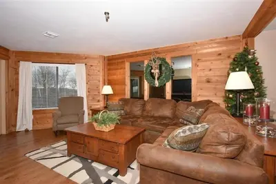 Image de Seven Springs Stoneridge 3 Bedroom Standard Condo with Ski-In/Out, Mountain Views! by RedAwning
