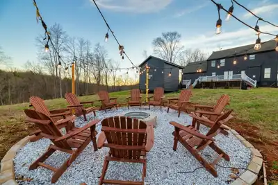 Image de The Hilltop Hideaway