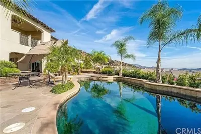 Image de Luxurious Villa with Million-Dollar Views, Pool and Spa.