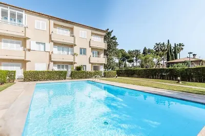 Image de Duplex Apartment with Communal Pool in Llenaire, Private Balcony, 5mins walk to Sandy Beach & Sea!