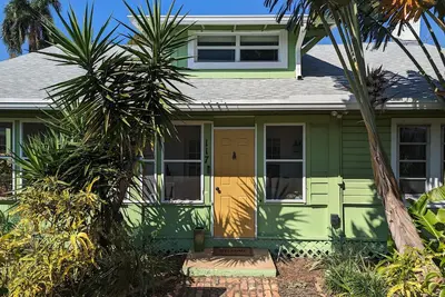 Image de Cozy Cottage 2nd Floor Studio - Less Than A Mile From The Beach And Downtown