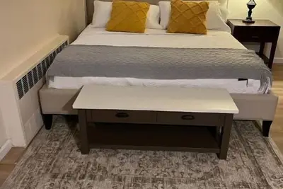 Image de Cosy and romantic studio apartment near carnasie park